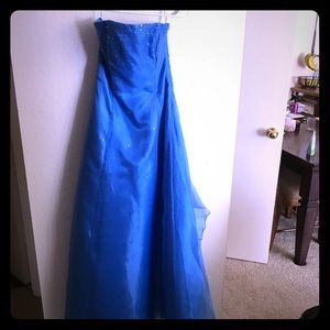 Blue Jessica McClintock Prom Dress